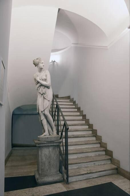 Piazza Di Spagna Home - Family Apartment Рим Экстерьер фото